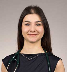 Dr. Mathilde Côté